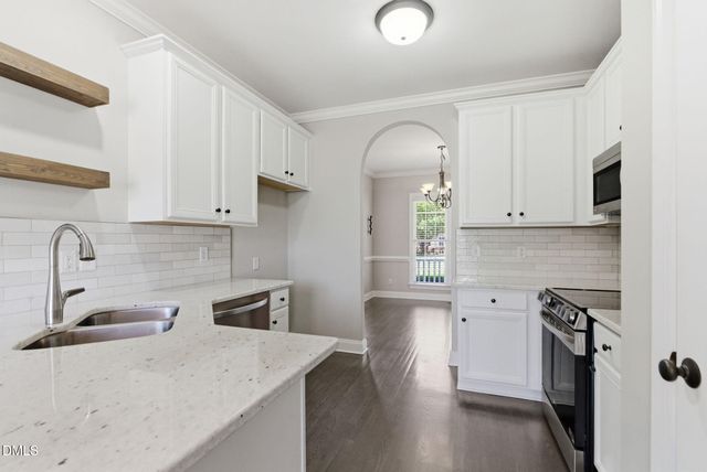 85 Glen Oaks Drive, Youngsville, NC 27596