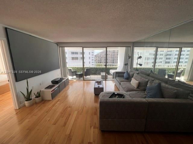 199 Ocean Lane Drive 903, Key Biscayne, FL 33149