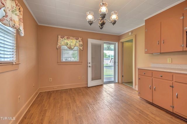 1241 Carolina Avenue, Bristol, TN 37620