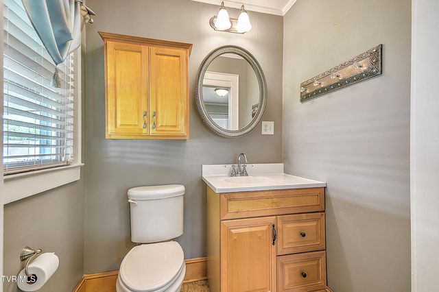 1241 Carolina Avenue, Bristol, TN 37620
