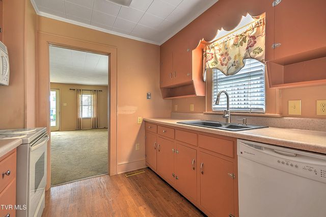1241 Carolina Avenue, Bristol, TN 37620
