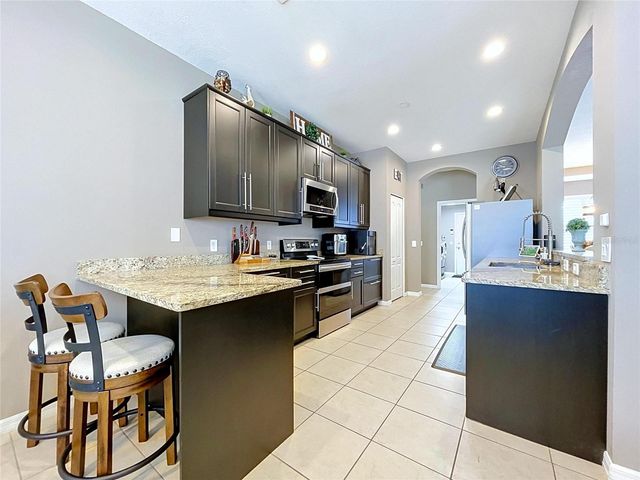1748 BROOKSTONE WAY, Plant City, FL 33566