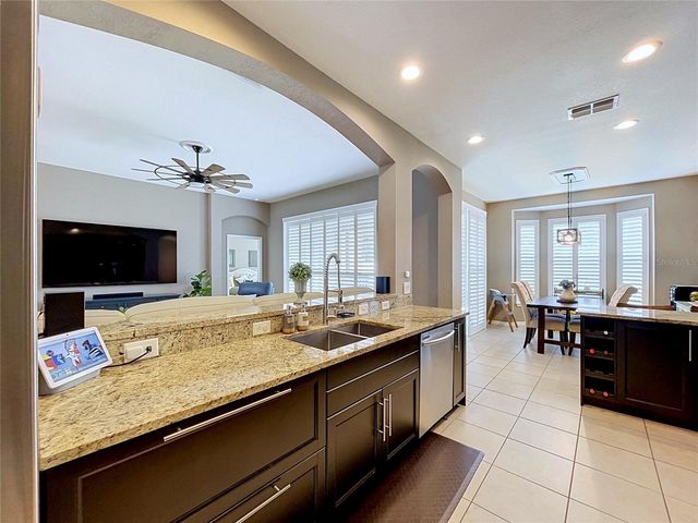 1748 BROOKSTONE WAY, Plant City, FL 33566