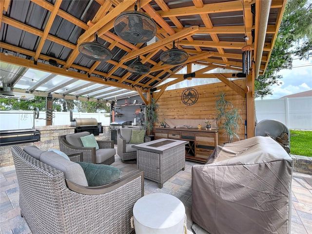 1748 BROOKSTONE WAY, Plant City, FL 33566