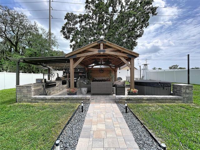 1748 BROOKSTONE WAY, Plant City, FL 33566