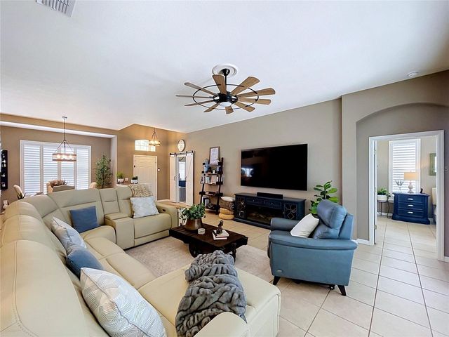 1748 BROOKSTONE WAY, Plant City, FL 33566