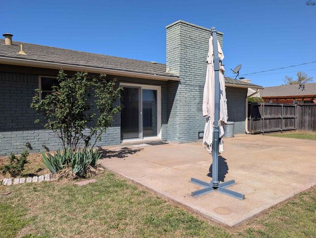 911 EASY STREET, Burkburnett, TX 76354