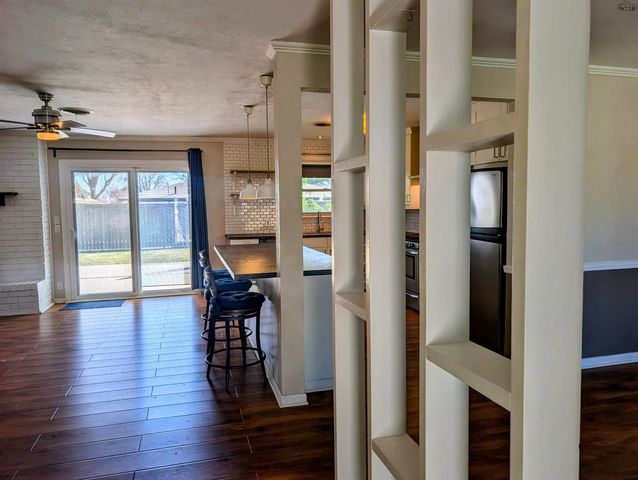 911 EASY STREET, Burkburnett, TX 76354