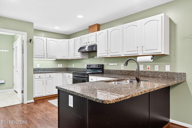 15 Ridge Crest Circle, Crossville, TN 38558