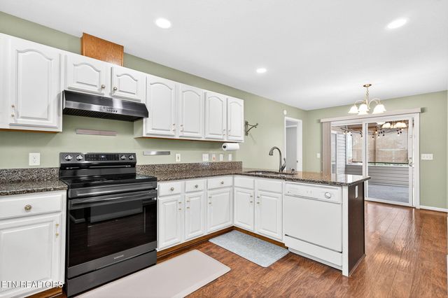 15 Ridge Crest Circle, Crossville, TN 38558