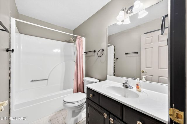 15 Ridge Crest Circle, Crossville, TN 38558