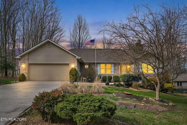 15 Ridge Crest Circle, Crossville, TN 38558