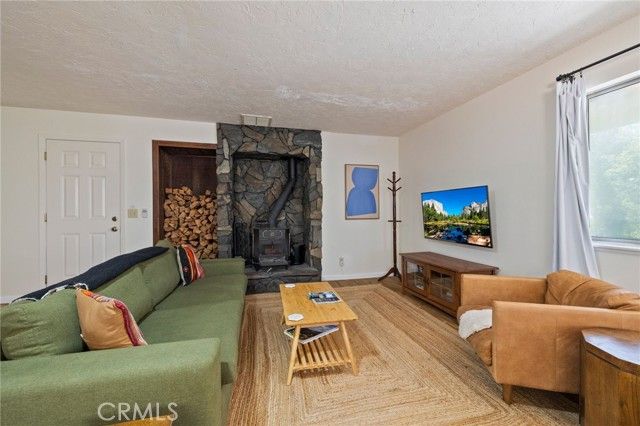 20018 Pine Mountain Drive, Groveland, CA 95321