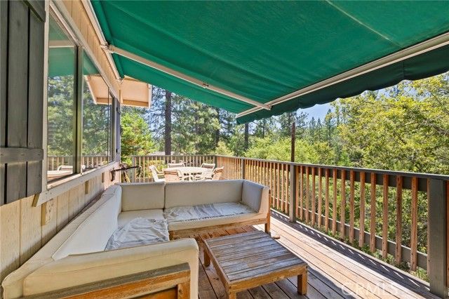 20018 Pine Mountain Drive, Groveland, CA 95321