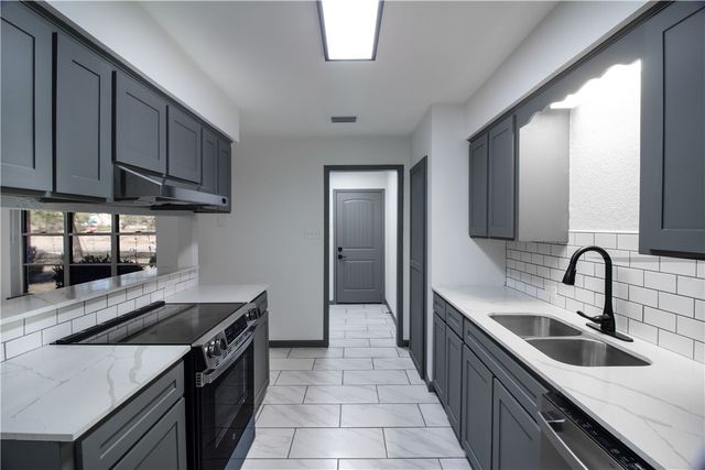 12129 Up River Road, Corpus Christi, TX 78410