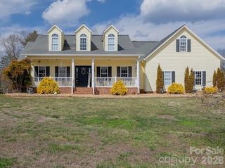 3131 Christie Road, Hudson, NC 28638