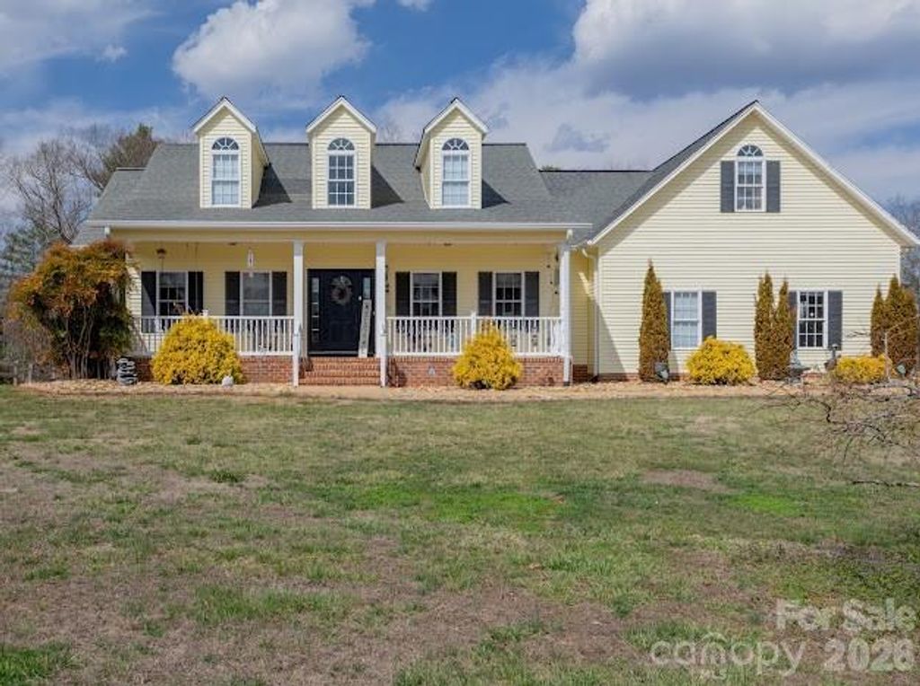 3131 Christie Road, Hudson, NC 28638