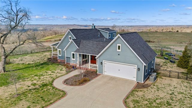 17999 Blue Springs Road, Fayetteville, AR 72703