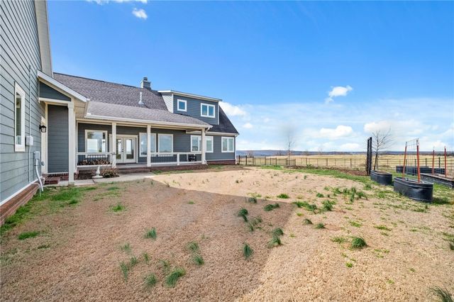 17999 Blue Springs Road, Fayetteville, AR 72703