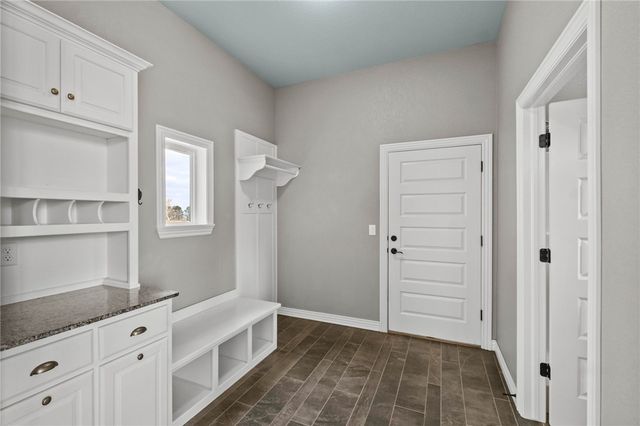 17999 Blue Springs Road, Fayetteville, AR 72703