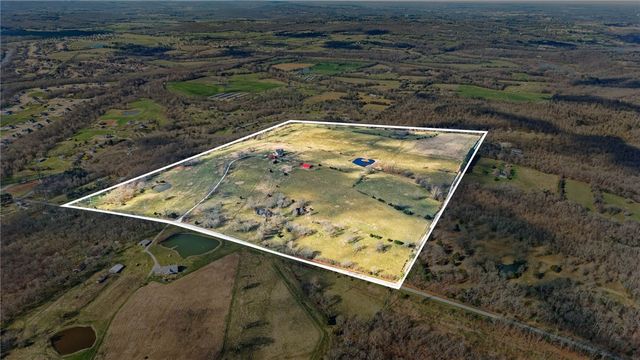 17999 Blue Springs Road, Fayetteville, AR 72703