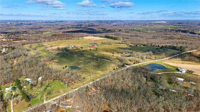 17999 Blue Springs Road, Fayetteville, AR 72703