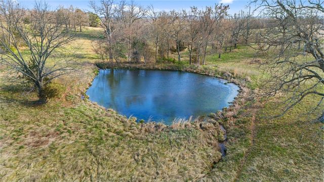 17999 Blue Springs Road, Fayetteville, AR 72703