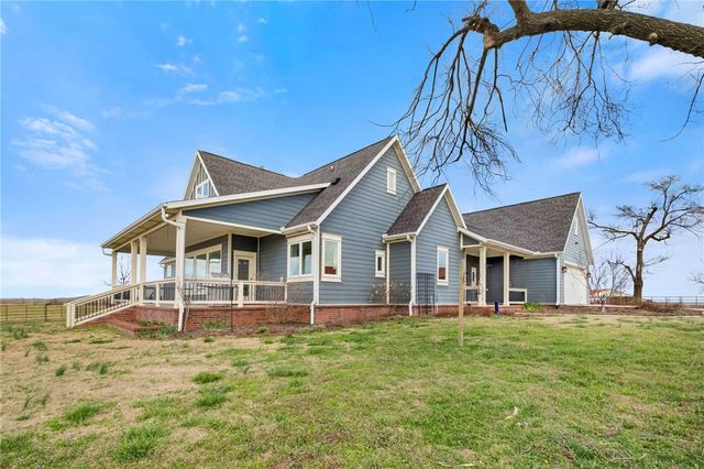 17999 Blue Springs Road, Fayetteville, AR 72703