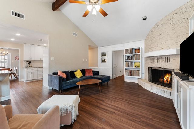 2907 Broadmoor Drive, Bryan, TX 77802