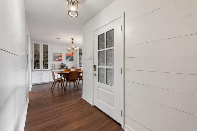 2907 Broadmoor Drive, Bryan, TX 77802