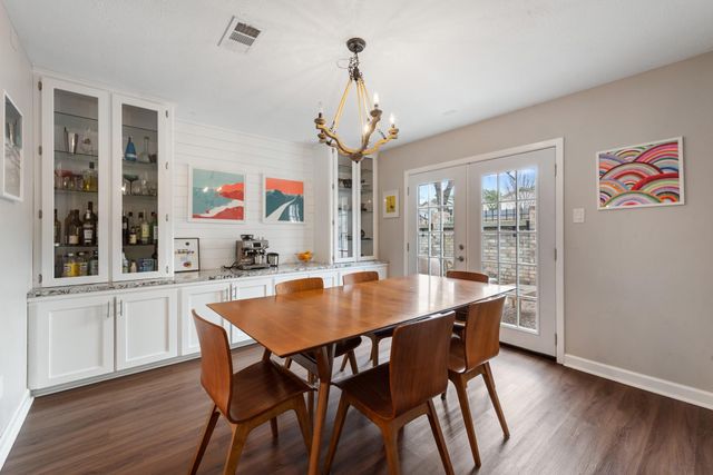 2907 Broadmoor Drive, Bryan, TX 77802