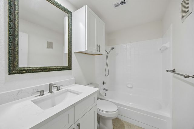 12660 Hillcrest Road 7205, Dallas, TX 75230