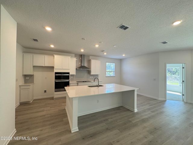 3690 AMERICANA Drive, Green Cove Springs, FL 32043