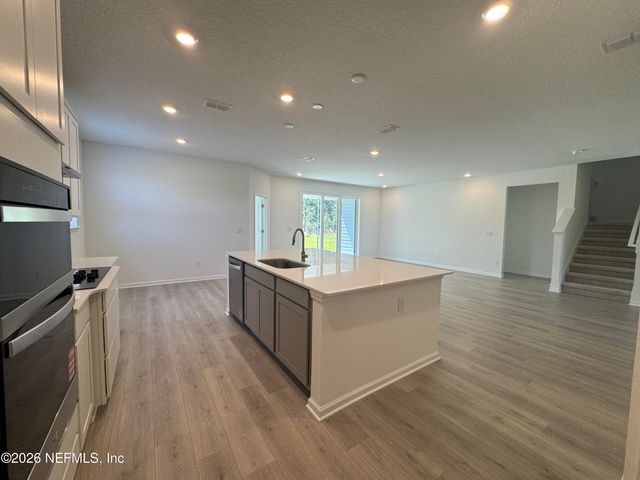 3690 AMERICANA Drive, Green Cove Springs, FL 32043