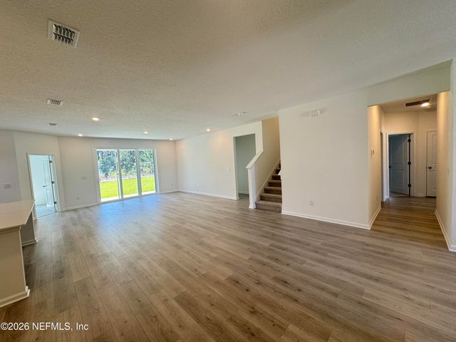 3690 AMERICANA Drive, Green Cove Springs, FL 32043