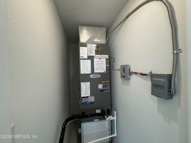 3690 AMERICANA Drive, Green Cove Springs, FL 32043