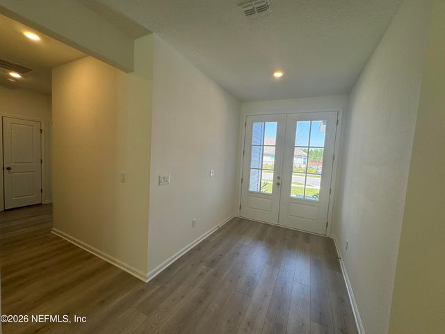 3690 AMERICANA Drive, Green Cove Springs, FL 32043