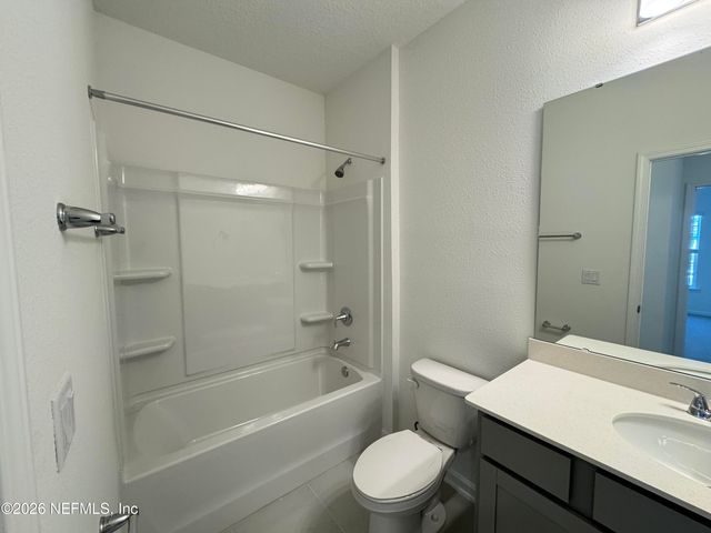 3690 AMERICANA Drive, Green Cove Springs, FL 32043