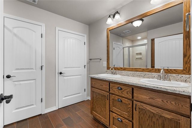 13817 N Mount Olive Road, Gravette, AR 72736