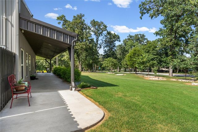 13817 N Mount Olive Road, Gravette, AR 72736