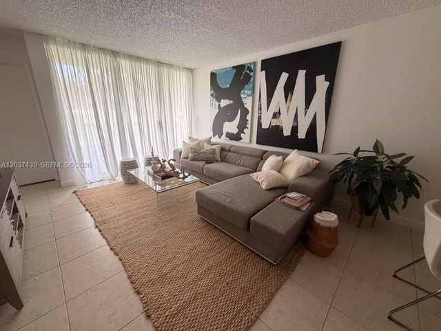 4733 NW 97th Court 45, Doral, FL 33178