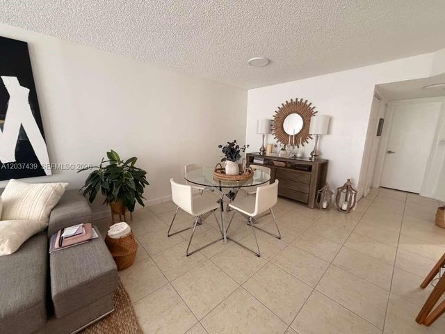 4733 NW 97th Court 45, Doral, FL 33178