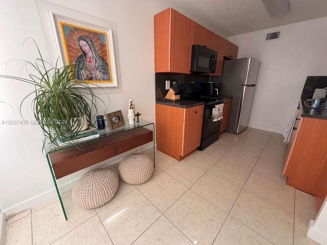 4733 NW 97th Court 45, Doral, FL 33178