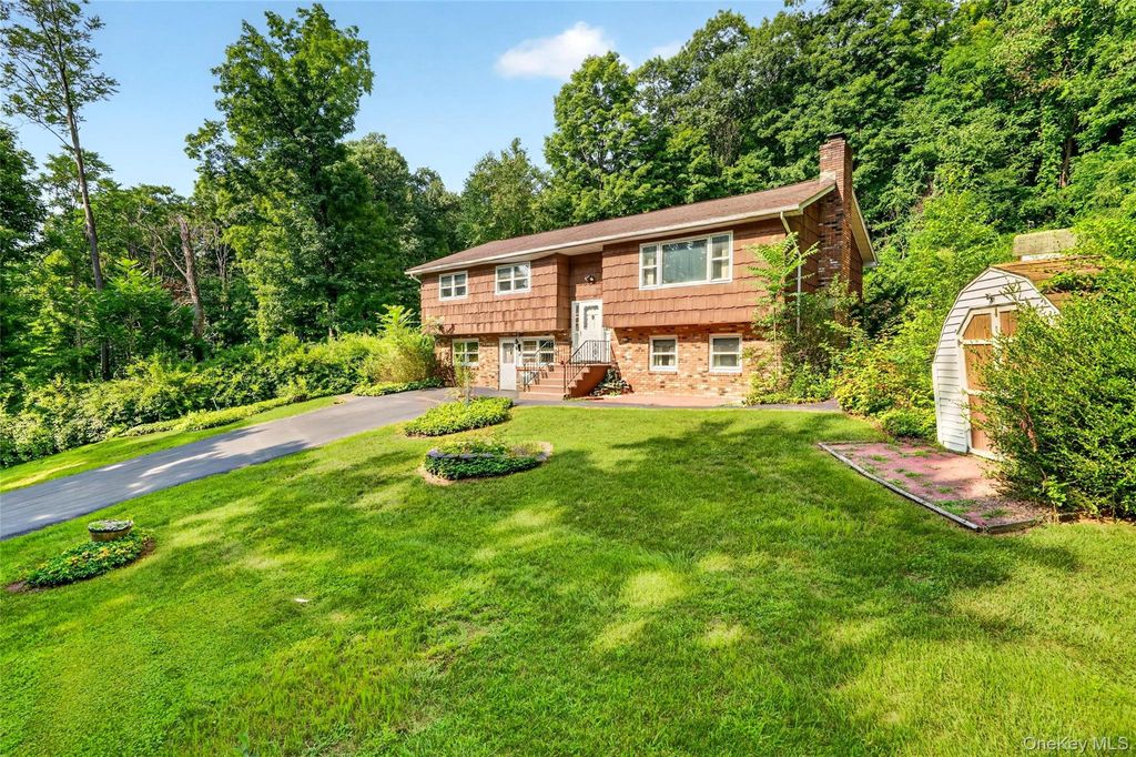 237 Old Church Road, Putnam Valley, NY 10579 — photo 2