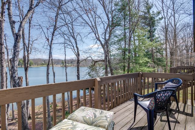 347 Lake Catherine Cir, Crossville, TN 38558