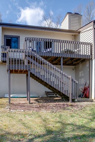 347 Lake Catherine Cir, Crossville, TN 38558