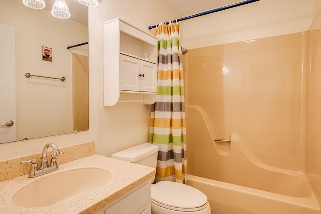 347 Lake Catherine Cir, Crossville, TN 38558