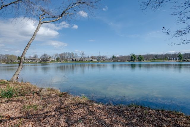 347 Lake Catherine Cir, Crossville, TN 38558