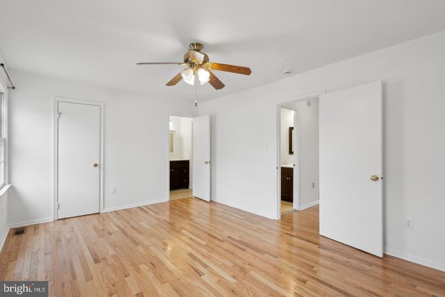 3940 BRADWATER ST, Fairfax, VA 22031