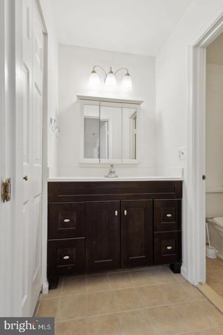 3940 BRADWATER ST, Fairfax, VA 22031